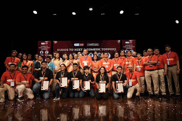 70 Toppers Across Competitive Exams Honoured at Deeksha Vedantu’s Vijayotsava 2025